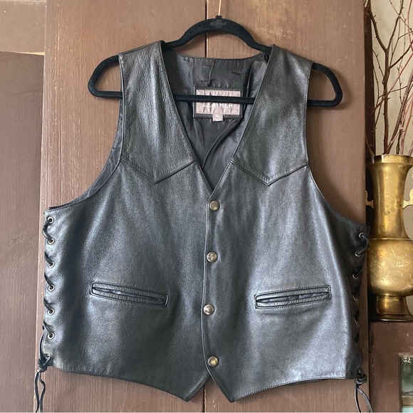 Vintage Airbrushed Wilsons Leather Vest ! - Picture 2 of 12